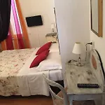 Arco Polinori Affittacamere