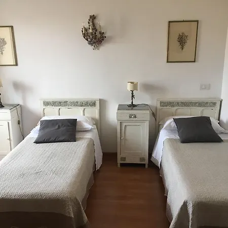 Arco Polinori Guest house Foligno