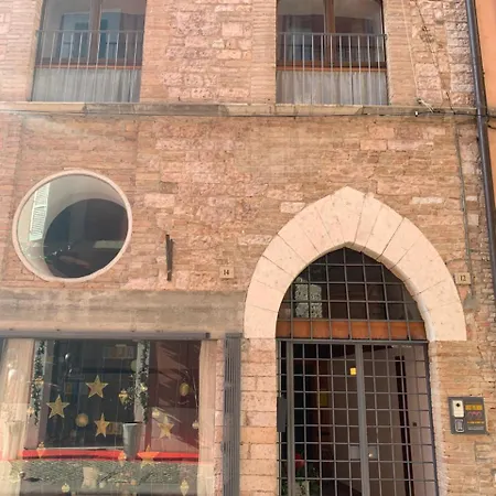 Arco Polinori Guest house *