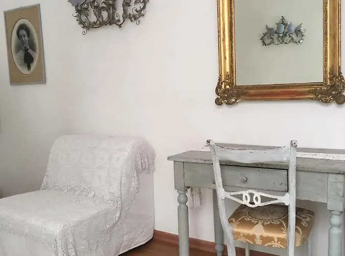 Casa de hóspedes Arco Polinori 4*